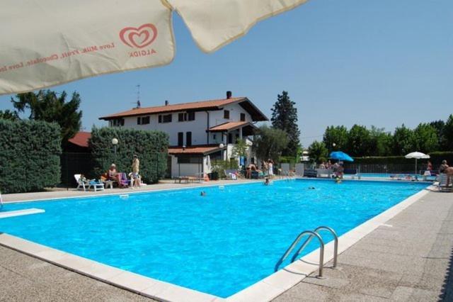 Campeggio Trevisago Iris Park Moniga del Garda Oda fotoğraf